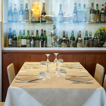 Hotel Mondial