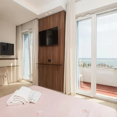 Hotel Mondial Porto Recanati