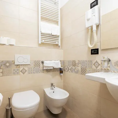 Mondial Hotel