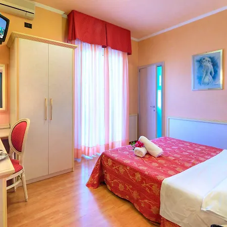 Mondial Отель 3*