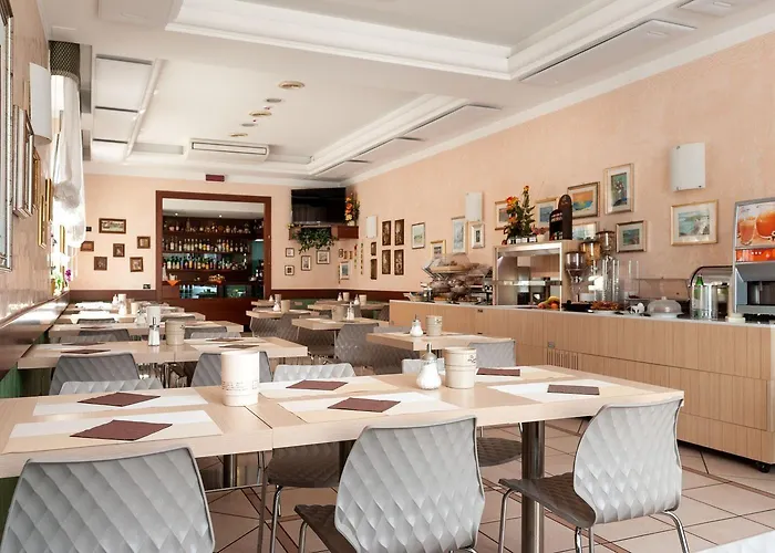 Hotel Mondial Porto Recanati