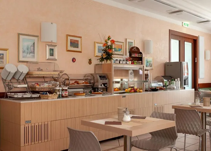 Mondial Hotel Porto Recanati
